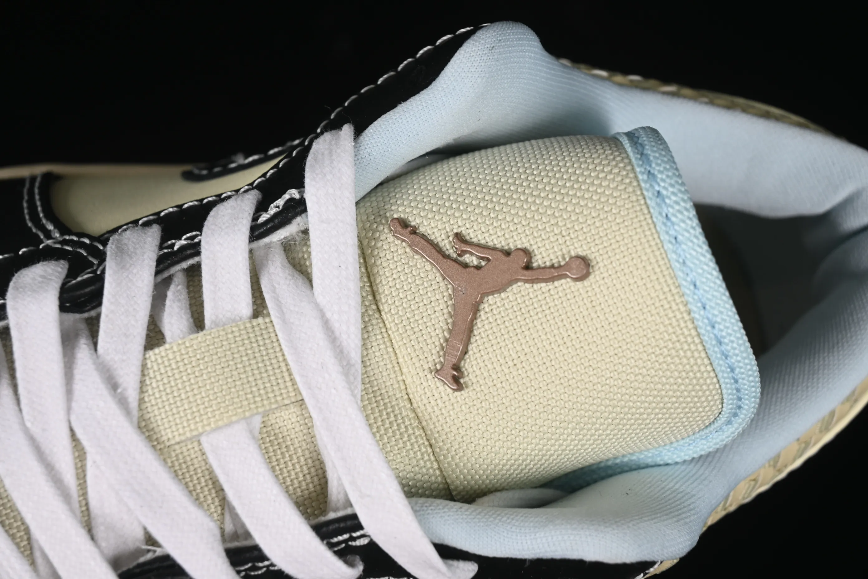All categories Air Jordan Jordan series basketball shoes Air Jordan 1 Low G version pure original Air Jordan 1 Low "Coconut Milk Black" AJ1 Joe 1 island style low-top cultural basketball shoes HQ3437-101